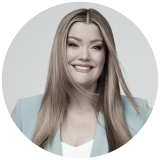 Jaime Kern Lima, founder of IT Cosmetics and two-time New York Times bestselling author_Keynote Speaker at Dolce Glow and Grow Summit