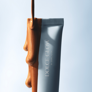 
  
    Dolce Glow Contour Product Dispensed
  
