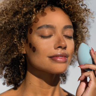 
  
    Dolce Glow Gimme More Contour – How to Apply
  
