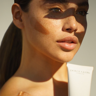 
  
    Dolce Glow: Radiant Contour 
  
