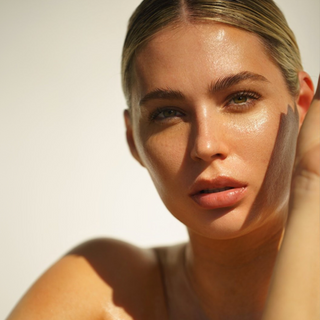 
  
    Dolce Glow - Discover your perfect glow.
  
