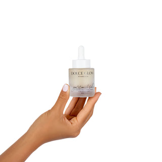 
  
    Dolce Glow Goccia Di Sole. These hydrating serum drops blend seamlessly with your skincare for a natural-looking tan.   


  
